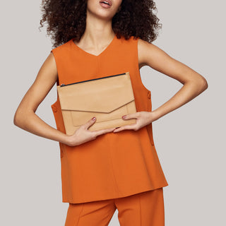 Botkier 22S211L-ALCAM_cobble-hill-lg-clutch_camel_D_99948fd9-0e43-4795-aad8-acee7288851f.jpg