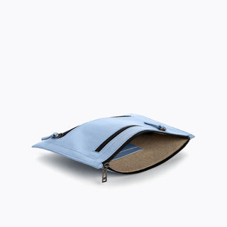 Botkier 22S288M-ALAZU_chelsea-medium-clutch_azzurro_C.jpg